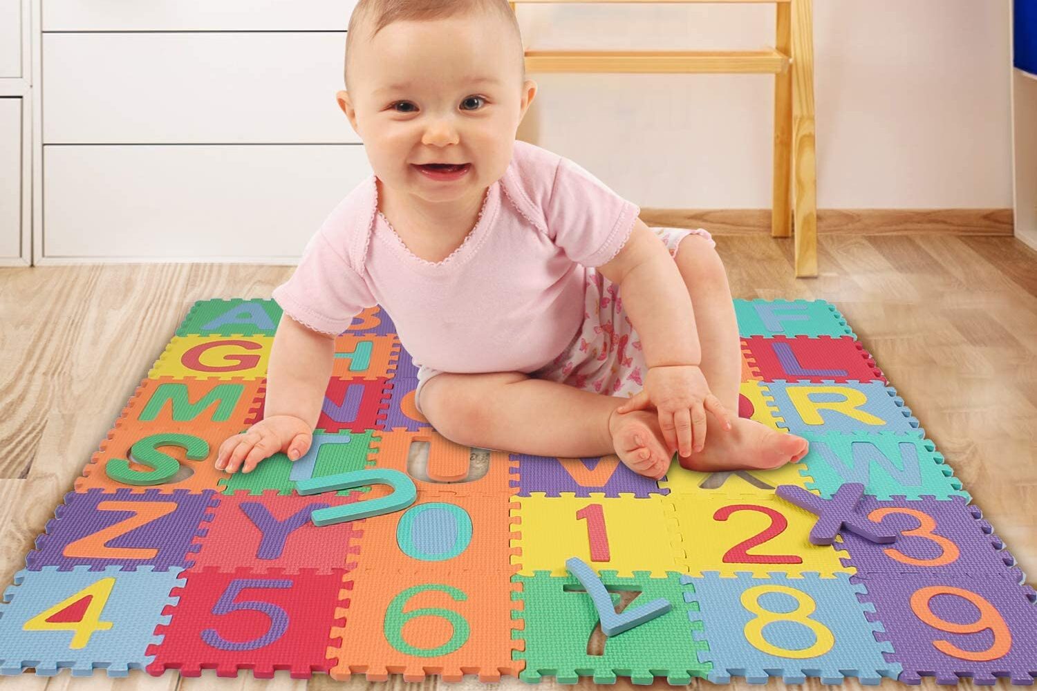Utili idee regalo per neonati: 5 tappeti per i primi giochi